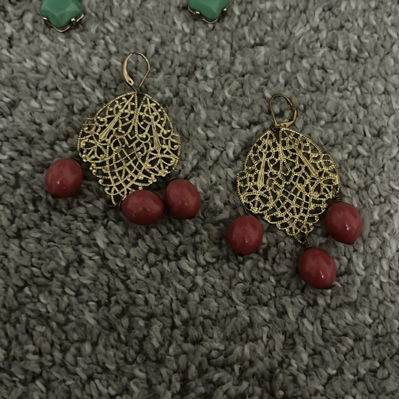 6 pairs of Molly Beads costume jewelry earrings collection - Picture 5 of 12